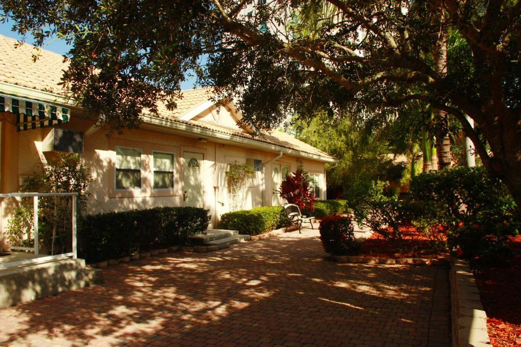 Rock Lake Resort Fort Myers Eksteriør bilde