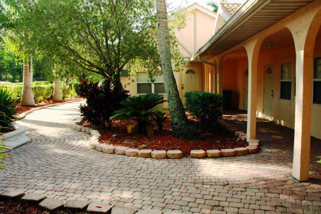 Rock Lake Resort Fort Myers Eksteriør bilde