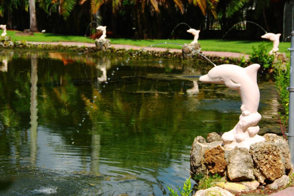 Rock Lake Resort Fort Myers Rom bilde